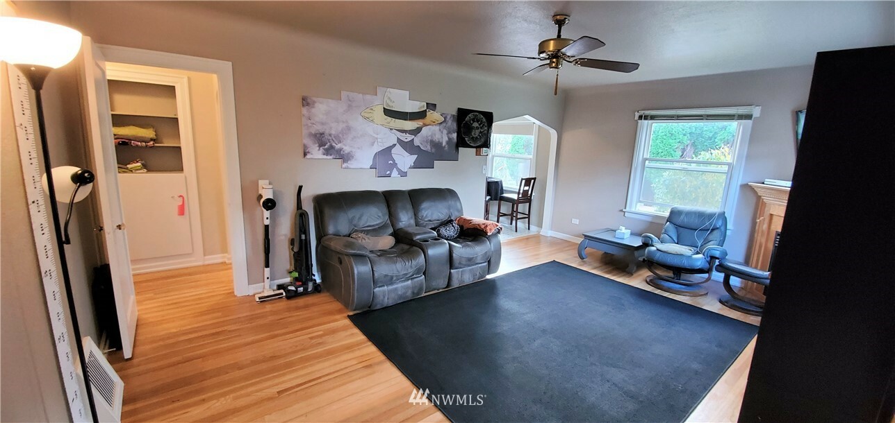 Property Photo:  18458 Cascade Street  WA 98273 