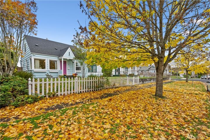 Property Photo:  908 S Grant Ave  WA 98405 