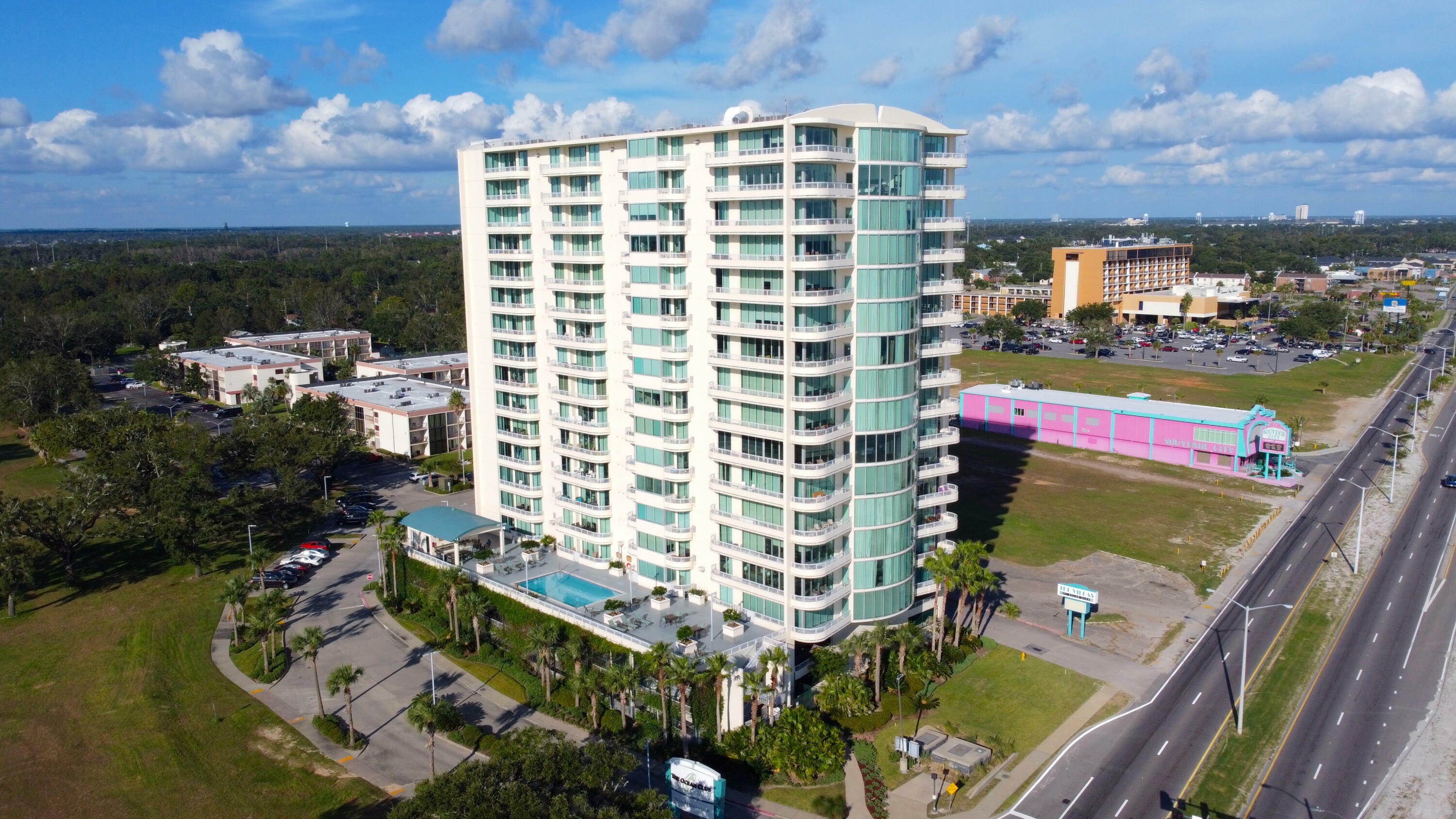 Property Photo:  2060 Beach Boulevard  MS 39531 