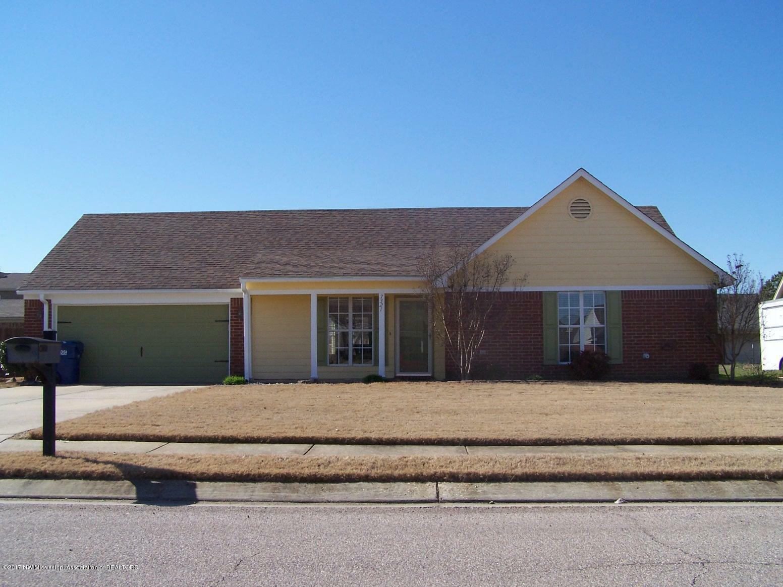 Property Photo: 7321 Crystal MS 38637