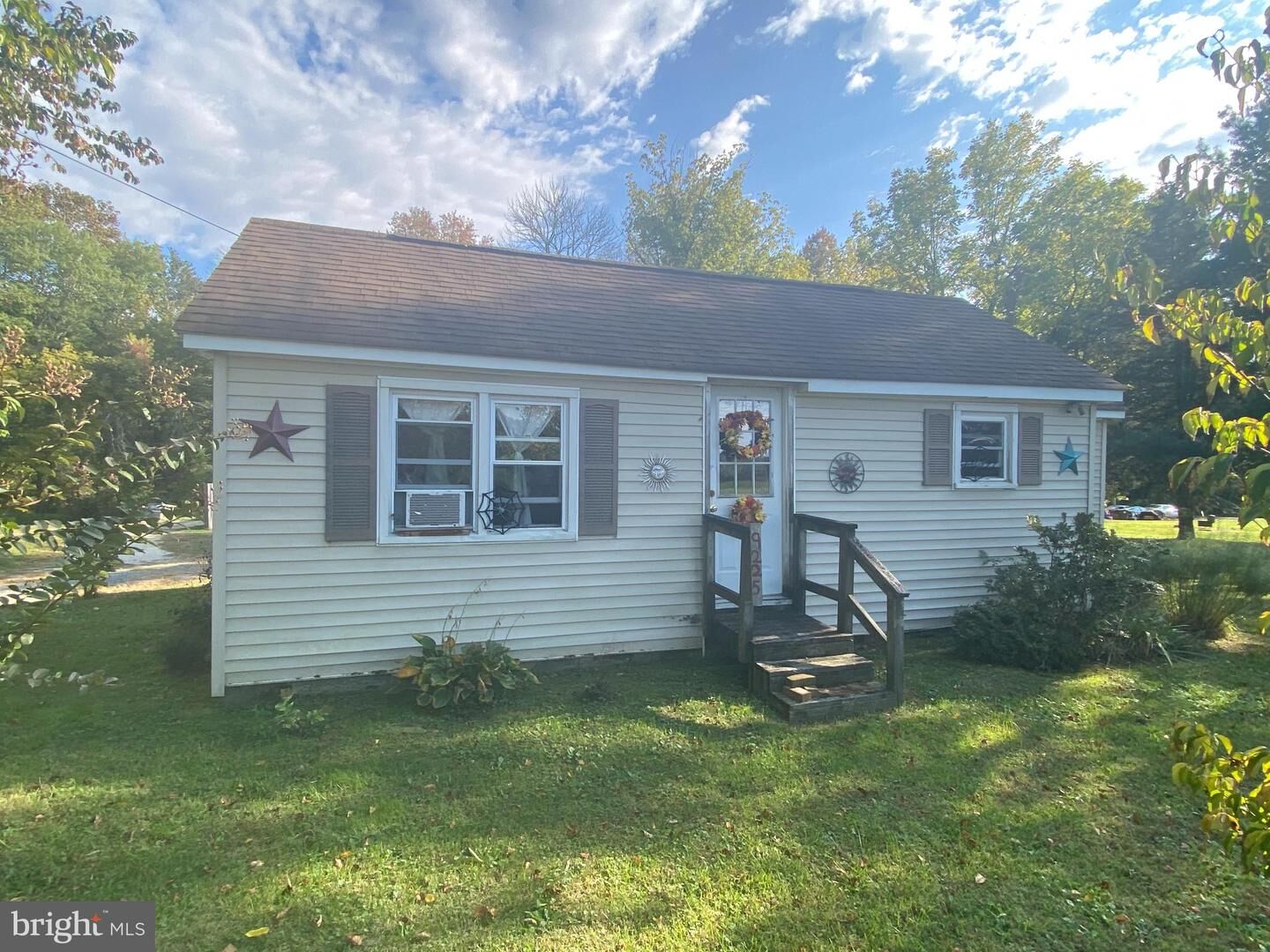 Property Photo: 9225 Fairlee Road MD 21620