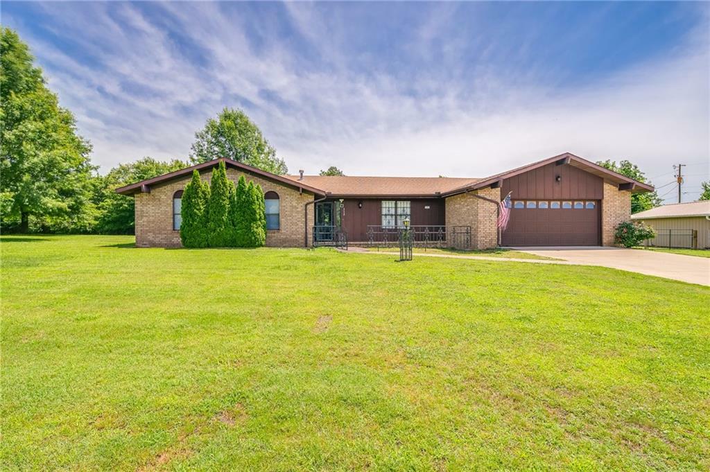 Property Photo:  312 Wilmoth Road  AR 72704 