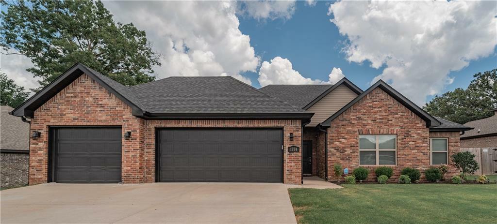 Property Photo:  1774 S Harding Place  AR 72701 