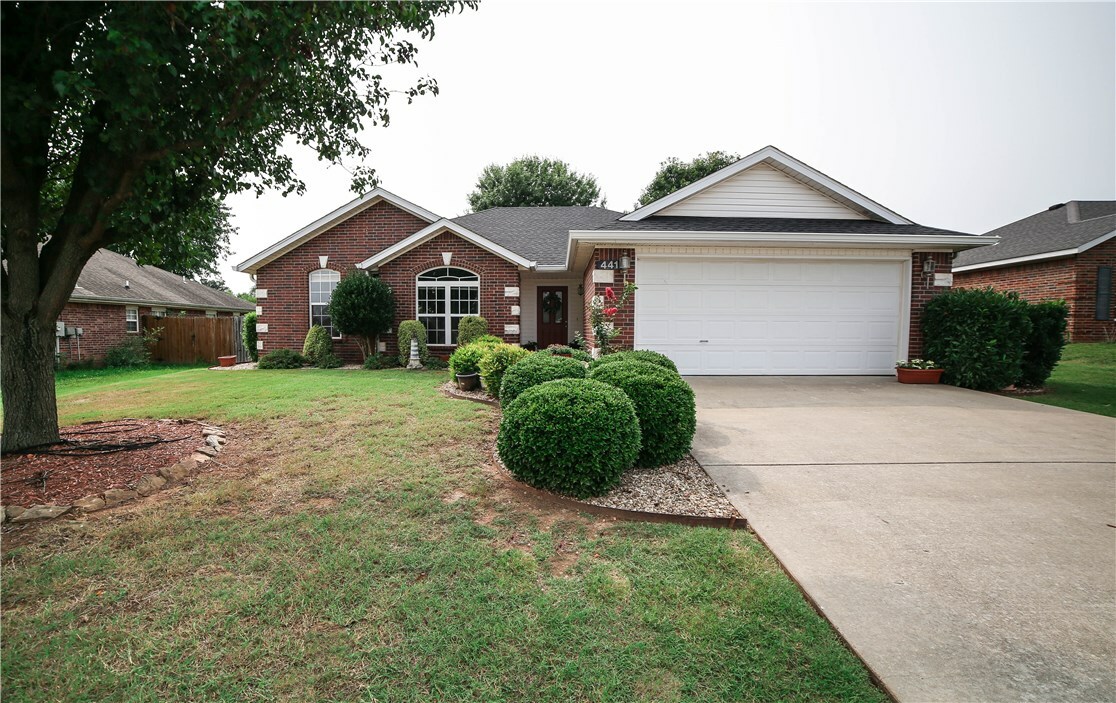 Property Photo:  441 E Spicewood Trail  AR 72719 