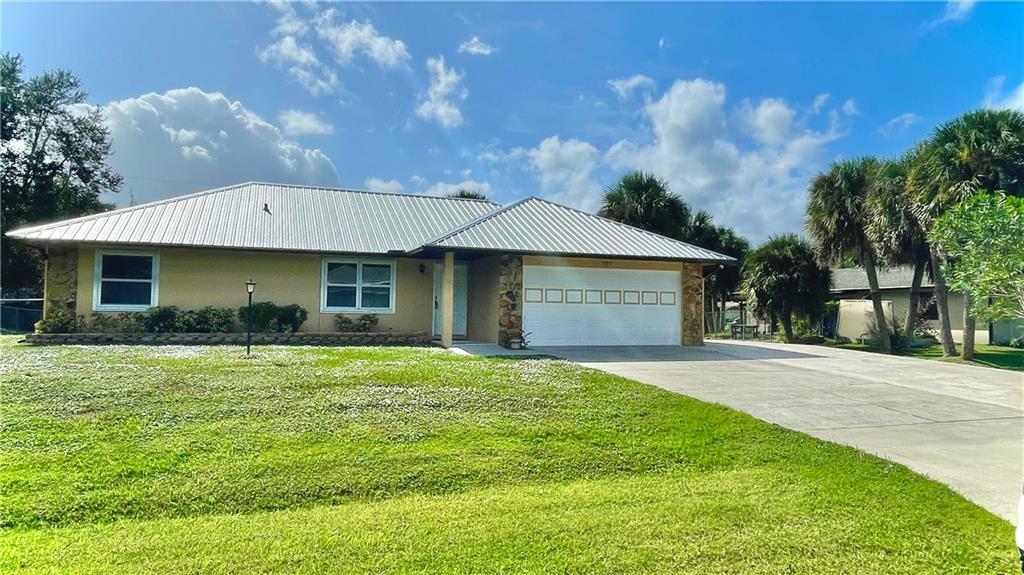 Property Photo:  757 Beard Avenue  FL 32958 