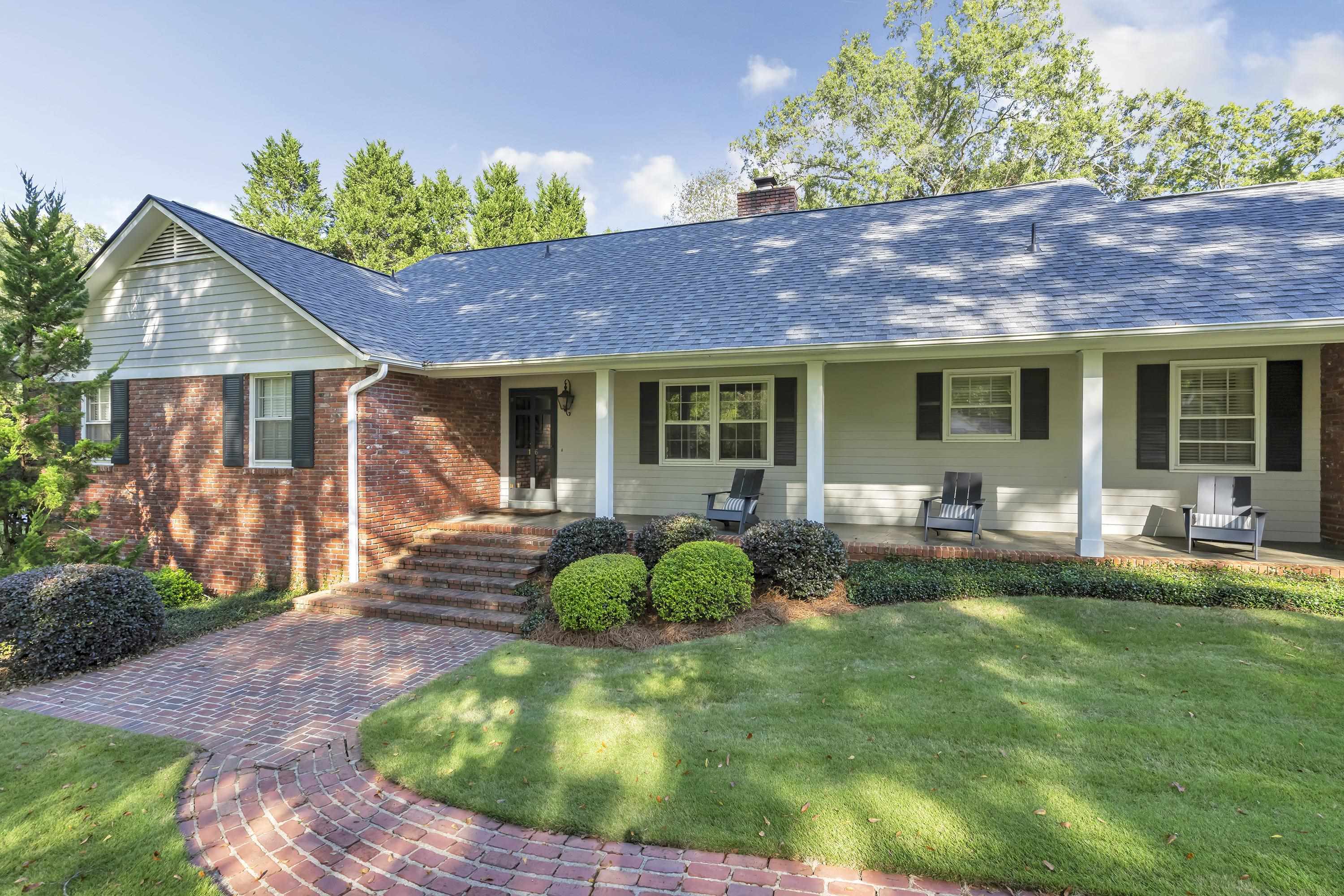 Property Photo: 136 Burnett Drive SC 29302