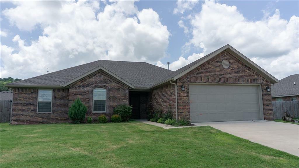 Property Photo:  1278 Silver Oak Street  AR 72727 