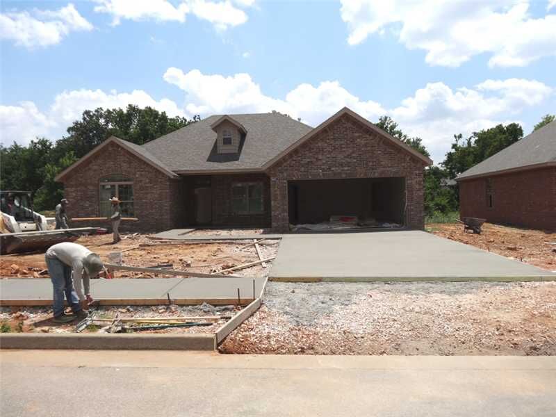 Property Photo: 3403 SW Briar Creek Avenue AR 72712