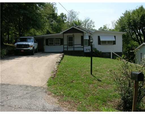 Property Photo:  731 Rebecca Street  AR 72701 