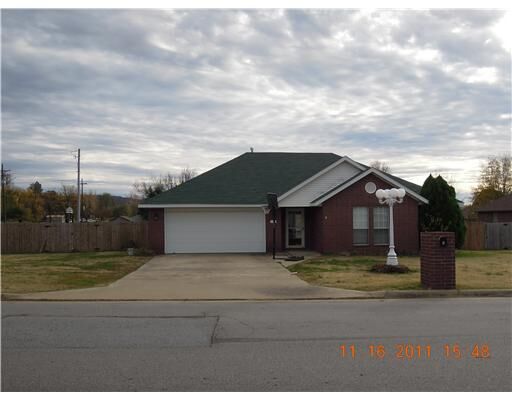 Property Photo: 9 W Northaven Street AR 72730