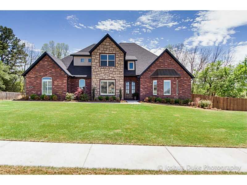 Property Photo:  5401 E Maywood Road  AR 72703 