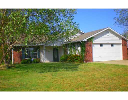 Property Photo:  1869 Radcliffe Avenue  AR 72704 