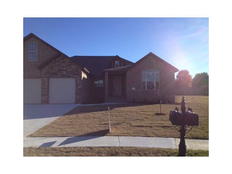 Property Photo:  2704 Kelsey Court  AR 72756 