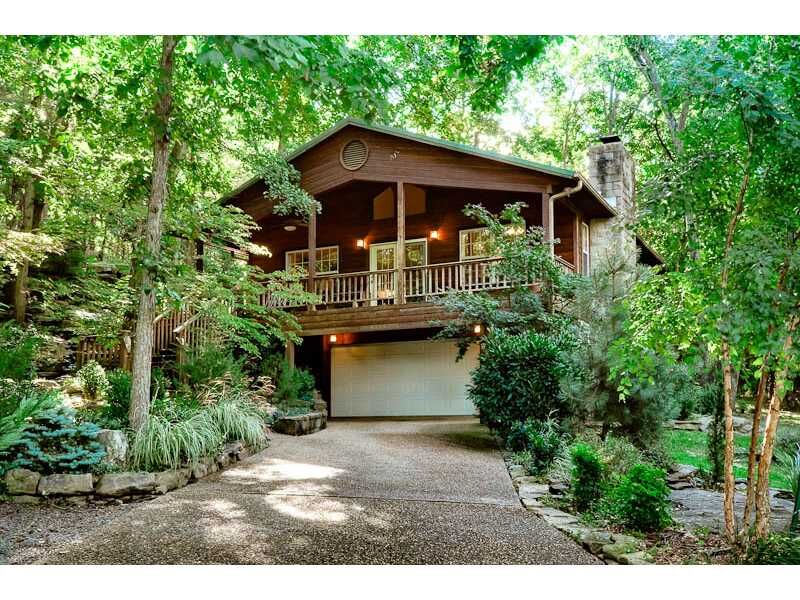 Property Photo:  46 N Red Oak Avenue  AR 72774 