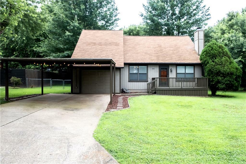 Property Photo:  2801 W Quail Drive  AR 72704 