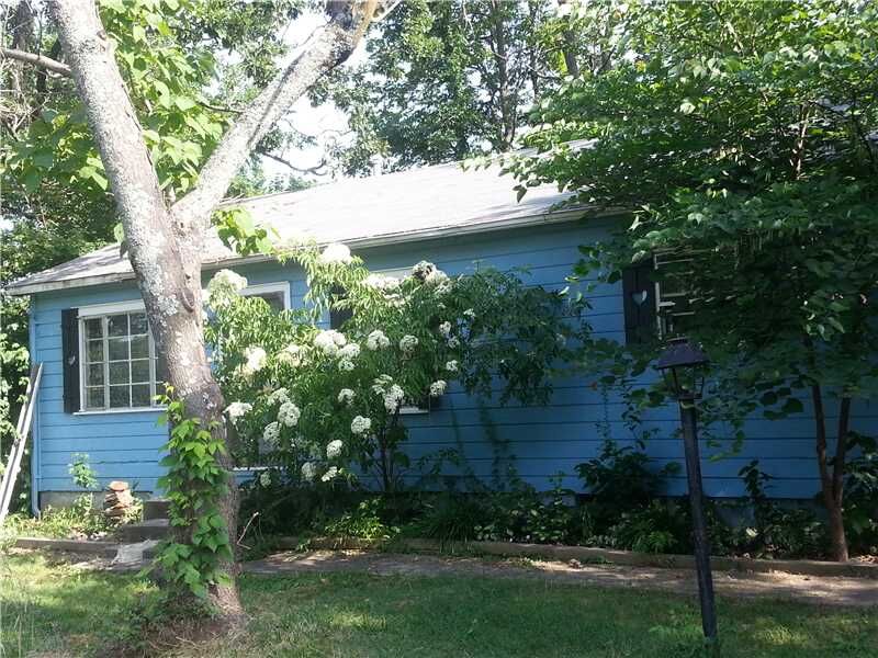 Property Photo: 915 W Lawson Street AR 72703