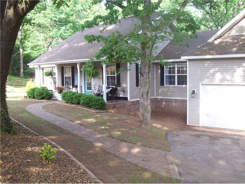 Property Photo: 8444 N Pine Ridge Lane AR 72756