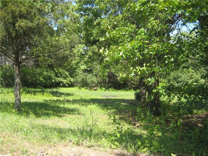 Property Photo:  1516 N Knox Drive  AR 72703 