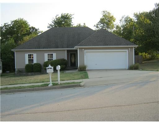 Property Photo: 2837 Boxwood Drive AR 72703