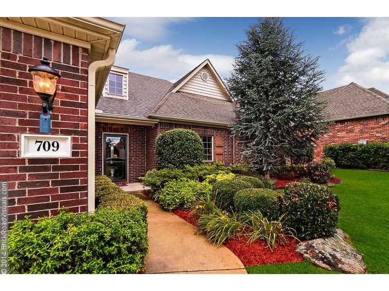 Property Photo: 709 SW Glen Arbor Avenue AR 72712