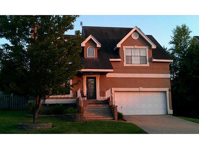 Property Photo: 2925 E Setter Street AR 72701