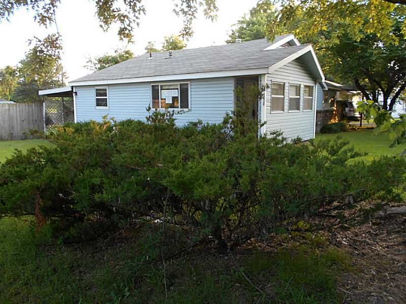 Property Photo:  1319 Hembree Avenue  AR 72764 