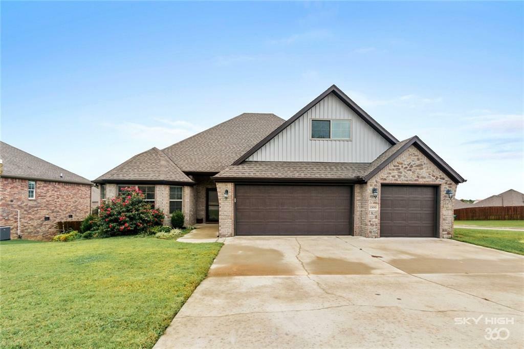 1500 Sweetbriar Way  Centerton AR 72719 photo