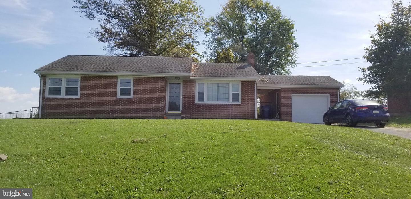 Property Photo:  10055 Jonestown Road  PA 17028 