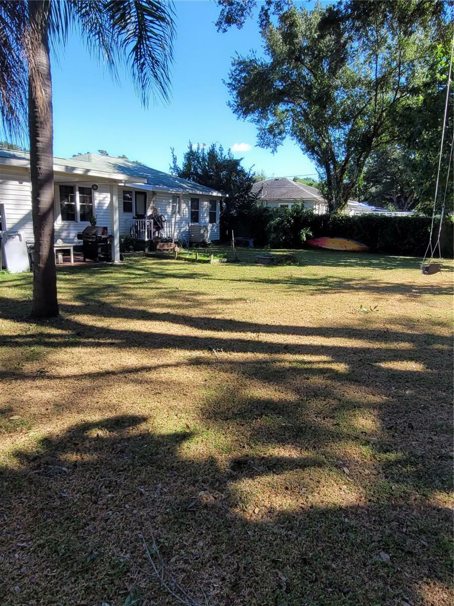 Property Photo:  3620 W Azeele Street  FL 33609 