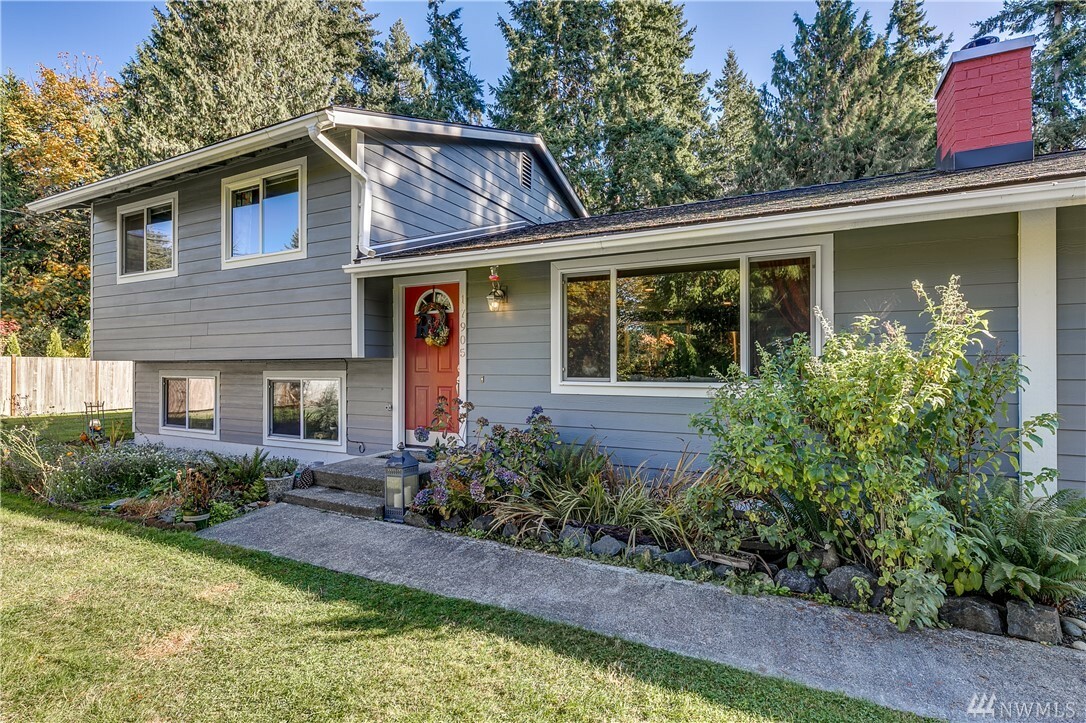 Property Photo:  17905 64th Dr NW  WA 98292 