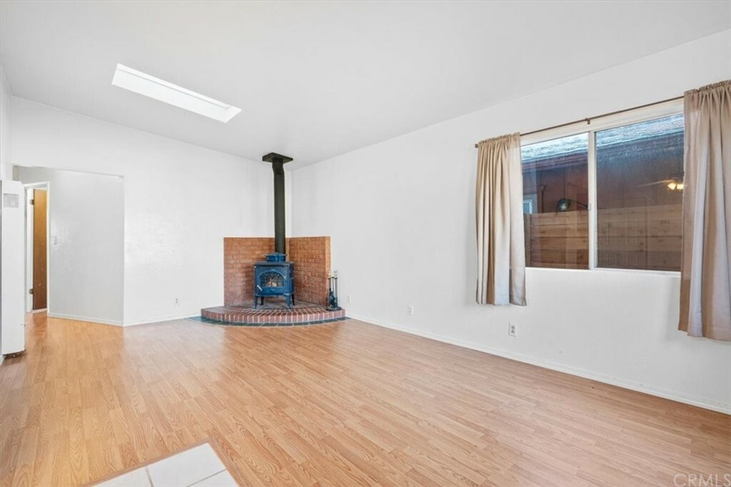 Property Photo:  380 Jamaica Street  CA 93442 