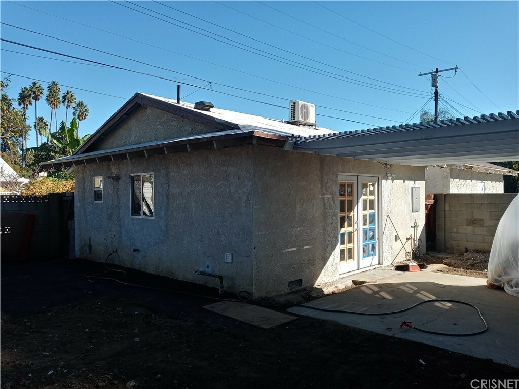 Property Photo:  22441 Saticoy Street  CA 91307 