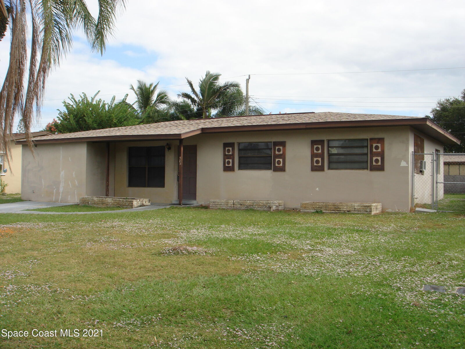 Property Photo: 583 Mandan Avenue FL 32935