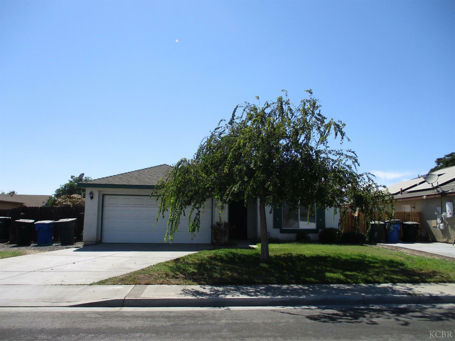 Property Photo:  1908 Valley Springs Avenue  CA 93230 