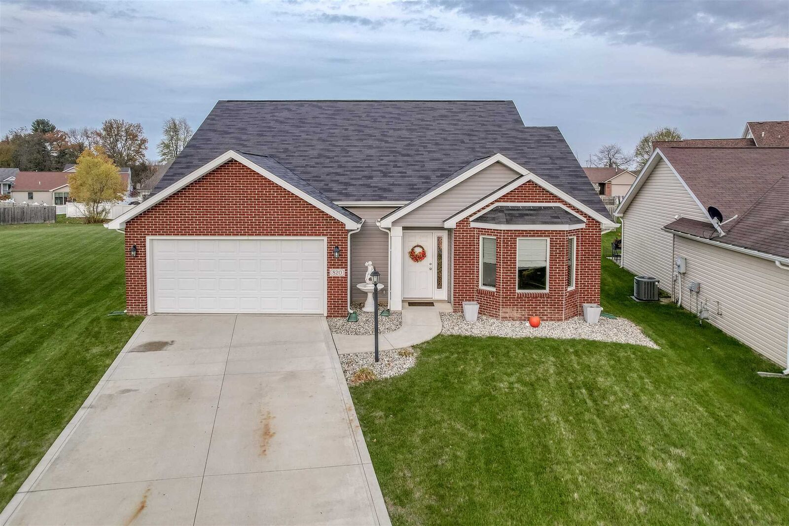 Property Photo: 820 N Long Ridge Road IN 46725