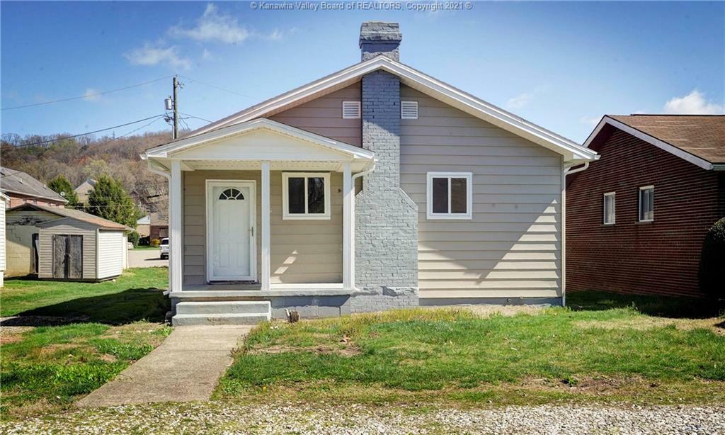Property Photo:  202 Dubois Street  WV 25064 