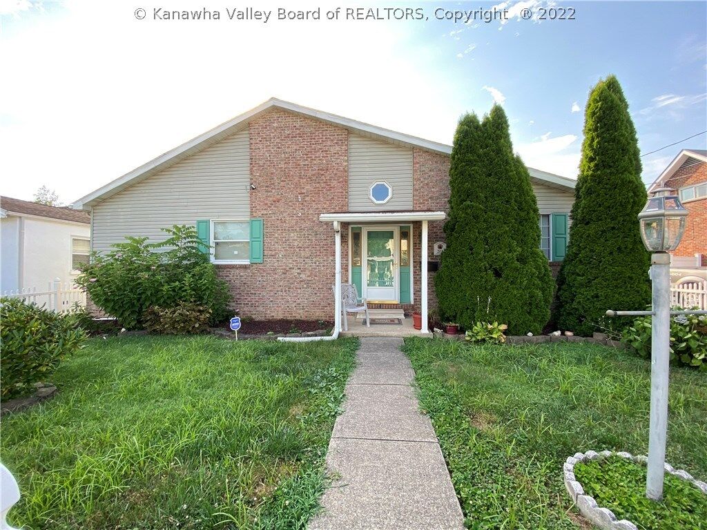 Property Photo:  203 21st Street  WV 25064 