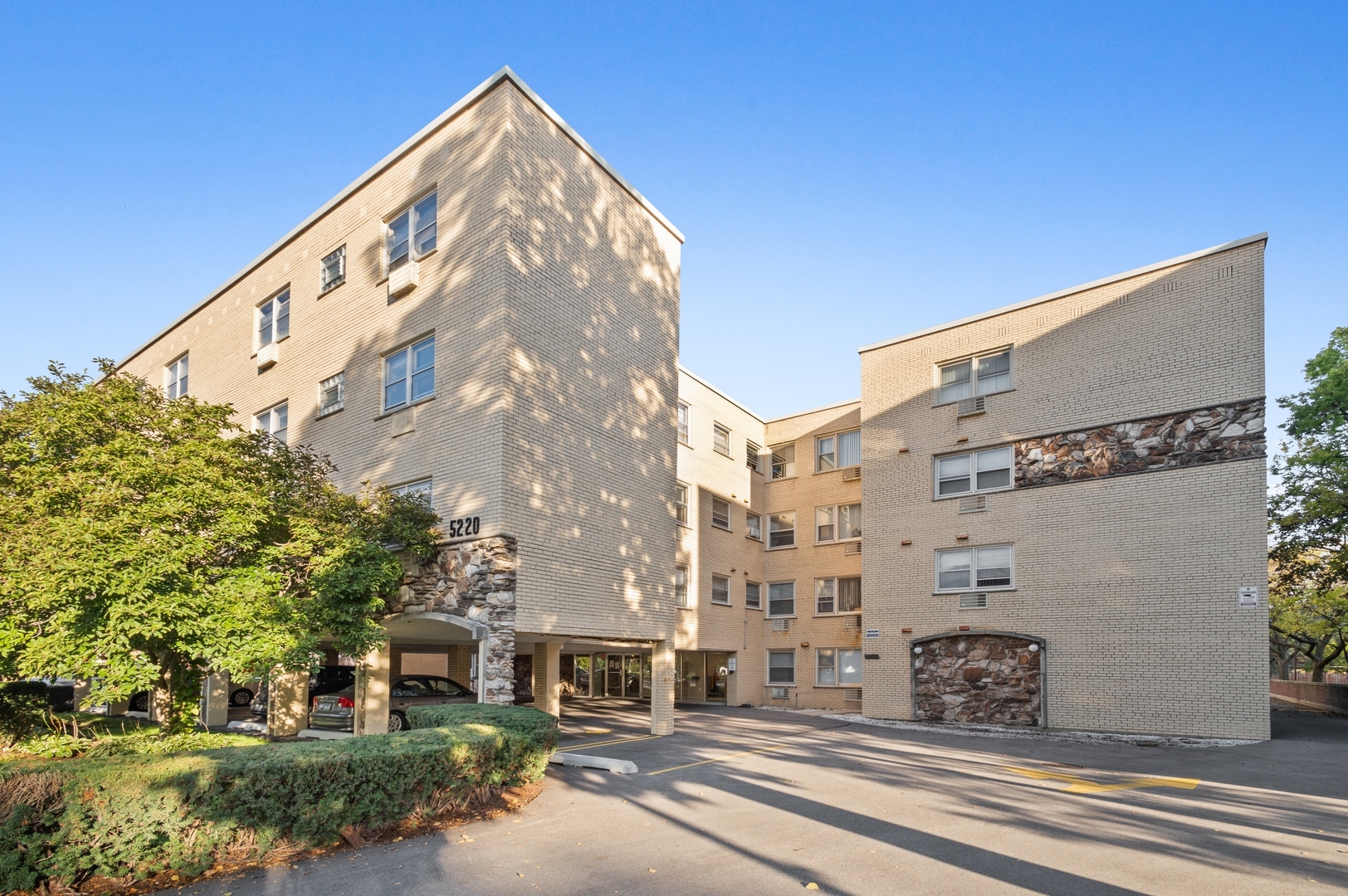 Property Photo:  5220 Oakton Street 203  IL 60077 