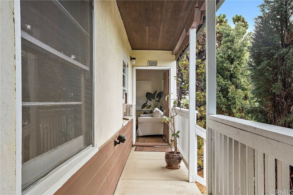 Property Photo:  1374 Fredericks Street  CA 93405 