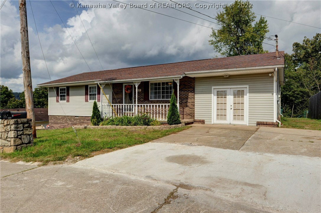 Property Photo: 22 Houston Street WV 25143