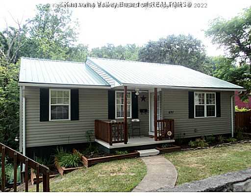 Property Photo: 697 Forest Circle WV 25303