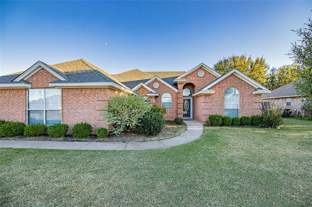 Property Photo:  615 Parker Lane  TX 76048 