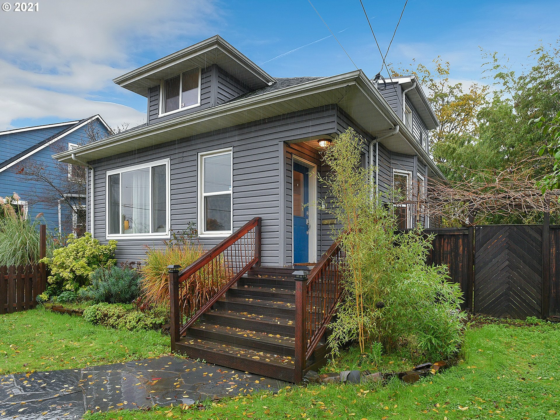 Property Photo: 524 NE 67th Ave OR 97213