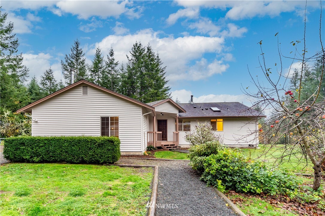 Property Photo:  73 Chickadee Lane  WA 98376 