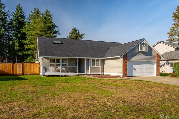 Property Photo: 6205 61st Lp SE WA 98513