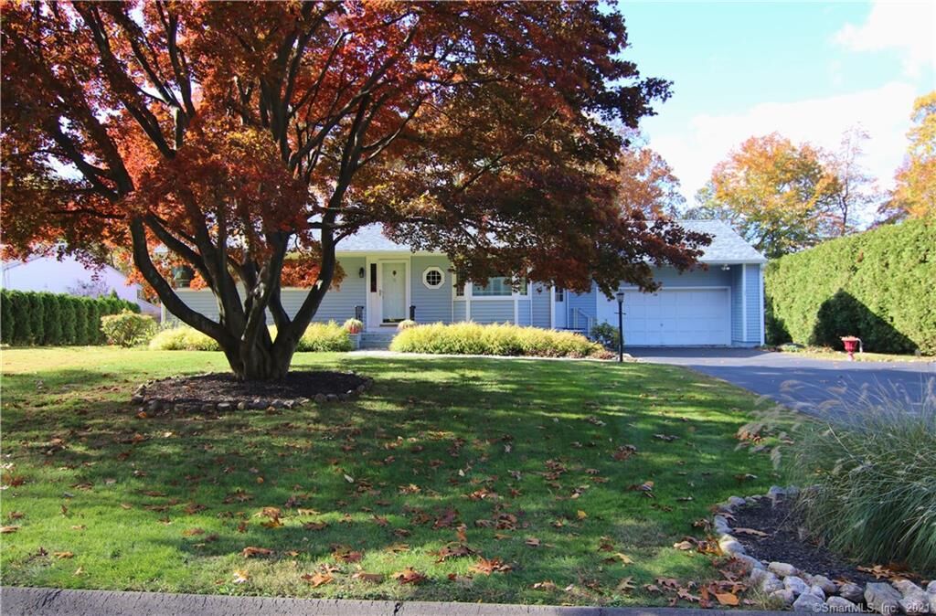 Property Photo:  71 Archer Lane  CT 06905 