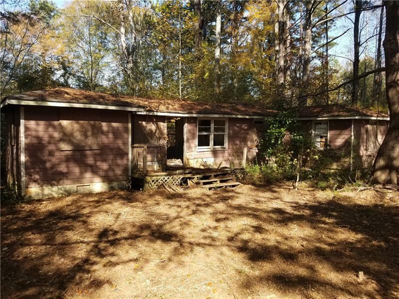 Property Photo: 40 Cheryl Terrace GA 30016
