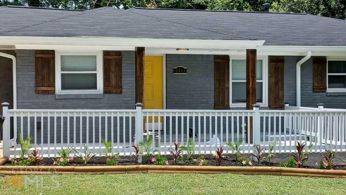 Property Photo: 2647 Flagstone Drive GA 30316