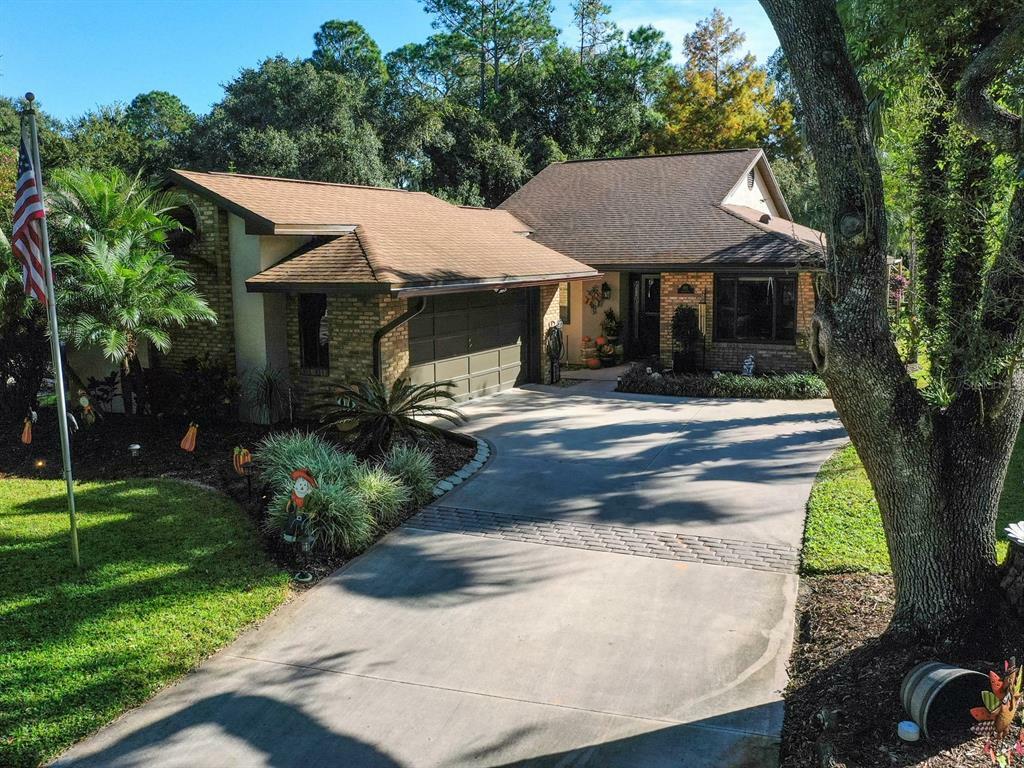 Property Photo:  102 Waterwood Drive  FL 34797 