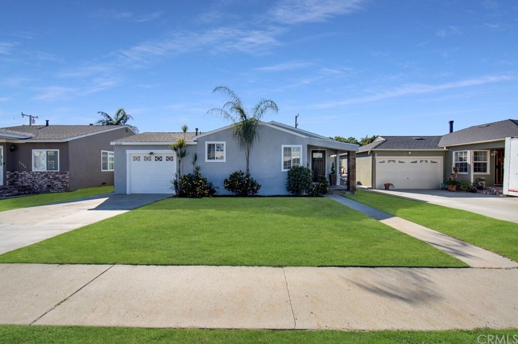 Property Photo: 2218 E 65th Street CA 90805